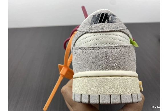 DJ0950-114 Lot Low 35 Dunk Nike O-W 0210